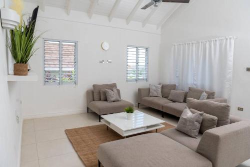House Of The Sun Vacation Home No 1 in Claremont House Of The Sun Vacation Home No 1 in Claremont