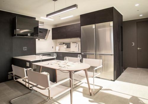 Y COLLECTION by UH FLAT OSIRIA in Songjung-ri Y COLLECTION by UH FLAT OSIRIA in Songjung-ri