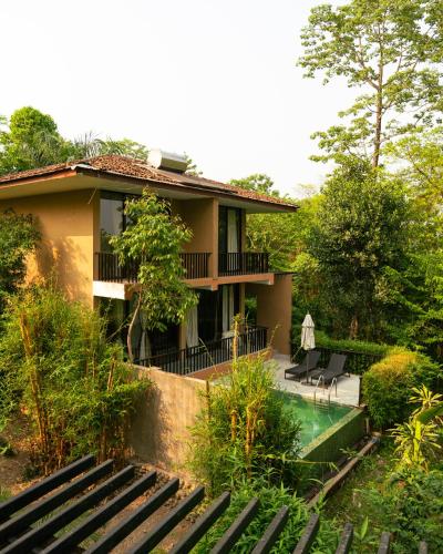 Hotellet från utsidan, Kasara Resort in Chitwan Hotellet från utsidan, Kasara Resort in Chitwan