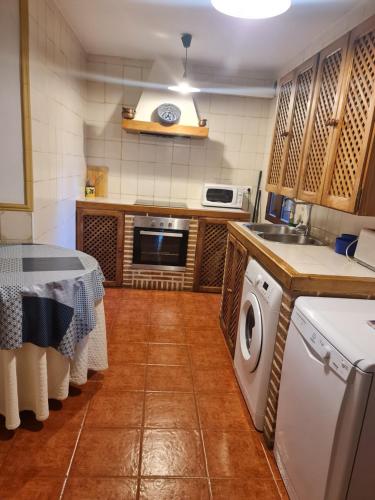 Los Moranegos in Cuevas Del Valle Los Moranegos in Cuevas Del Valle