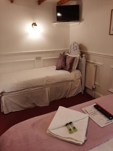 The Bull Hotel in ฮอลน์แคสโซล The Bull Hotel in ฮอลน์แคสโซล