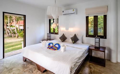 Lazy Day The Resort in Koh Mak (Trad) Lazy Day The Resort in Koh Mak (Trad)