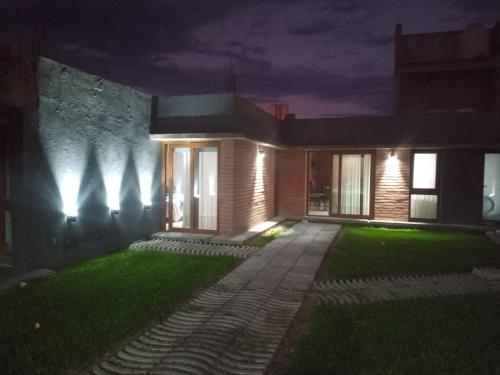 Casa amplia en ubicación tranquila de la ciudad (Casa amplia en ubicacion tranquila de la ciudad) in 바리오 알토 라 비나 Casa amplia en ubicación tranquila de la ciudad (Casa amplia en ubicacion tranquila de la ciudad) in 바리오 알토 라 비나