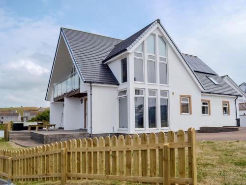 Exterior view, Military Drive No. 7 in Portpatrick Exterior view, Military Drive No. 7 in Portpatrick