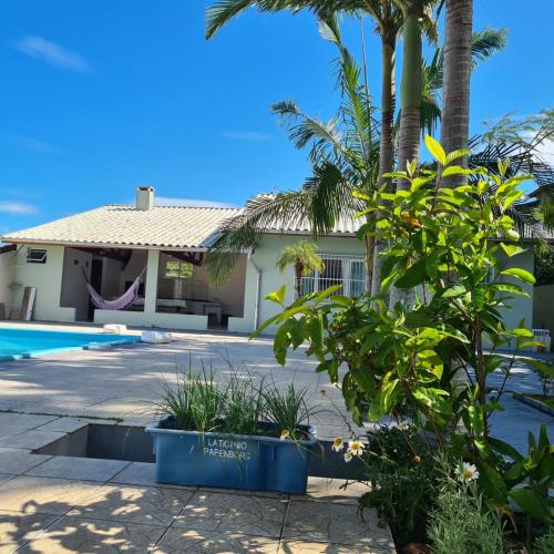 Casa da Piscina in Santinho Beach Casa da Piscina in Santinho Beach