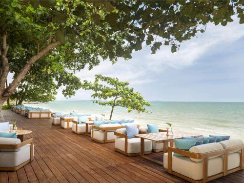 Restaurant, Mercure Rayong Lomtalay Villas & Resort in Rayong Restaurant, Mercure Rayong Lomtalay Villas & Resort in Rayong