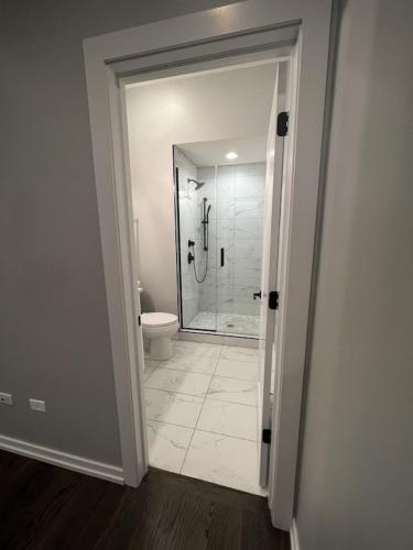 Brand new condo close to downtown in Grand Boulevard Brand new condo close to downtown in Grand Boulevard