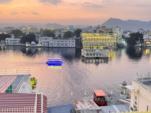 Μπαλκόνι/βεράντα, Hostel Mantra in Udaipur Μπαλκόνι/βεράντα, Hostel Mantra in Udaipur