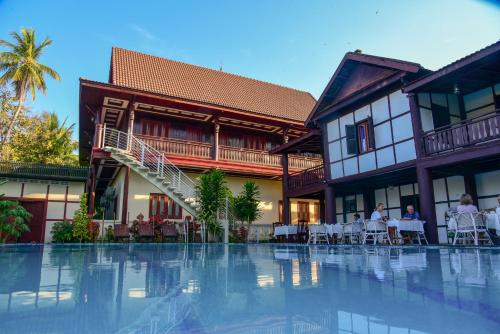 Senesothxuen Hotel in Don Khong Senesothxuen Hotel in Don Khong