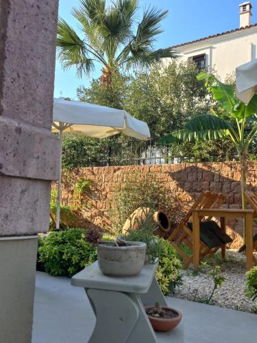 Zarbalı Otel Cunda in Ayvalik Zarbalı Otel Cunda in Ayvalik