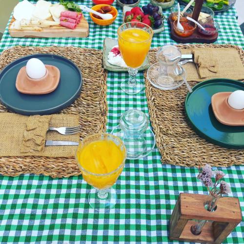 Zarbalı Otel Cunda in Ayvalik Zarbalı Otel Cunda in Ayvalik