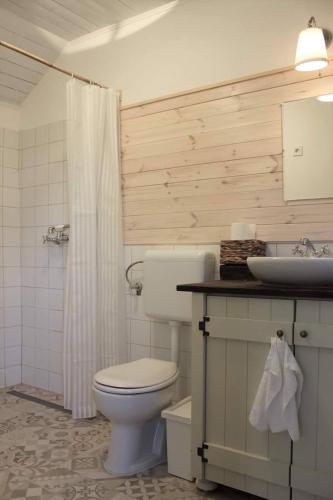 Bathroom, Kismadar Vendeghaz Noszvaj in Noszvaj Bathroom, Kismadar Vendeghaz Noszvaj in Noszvaj