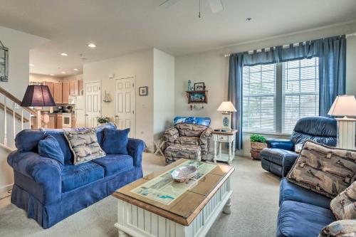 Stylish Long Neck Townhome with Rooftop Patio! in Long Neck (DE) Stylish Long Neck Townhome with Rooftop Patio! in Long Neck (DE)