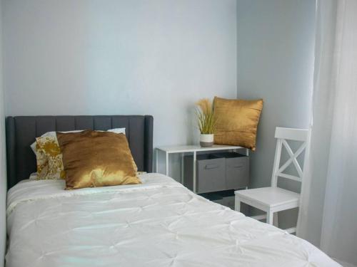 Apt 2 Stylish 2 bed cosy and comfortable in Potters Village Apt 2 Stylish 2 bed cosy and comfortable in Potters Village