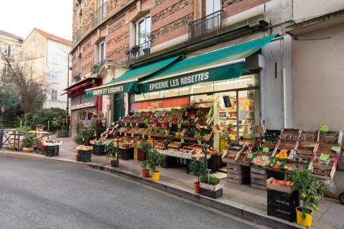 Shops, Le Cocon - 5 min RER A - 10 min Paris in Fontenay-sous-Bois Shops, Le Cocon - 5 min RER A - 10 min Paris in Fontenay-sous-Bois