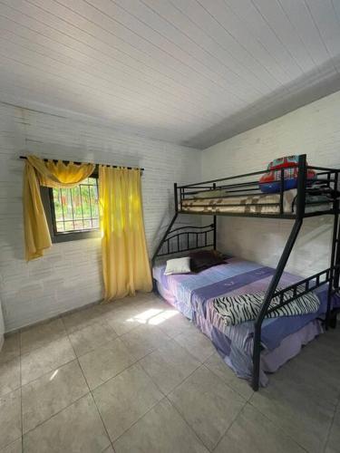 Acogedora casa de campo con piscina in Aregua Acogedora casa de campo con piscina in Aregua