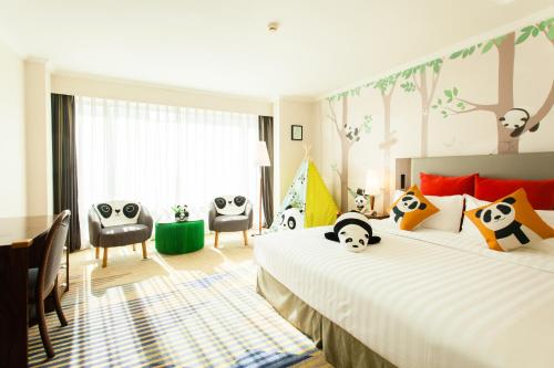 Beijing XinQiao Hotel in Wangfujing Street & Forbidden City Beijing XinQiao Hotel in Wangfujing Street & Forbidden City