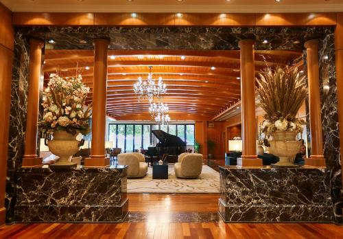 Lobby, Dubai Marine Beach Resort & Spa in Jumeirah Beach Lobby, Dubai Marine Beach Resort & Spa in Jumeirah Beach