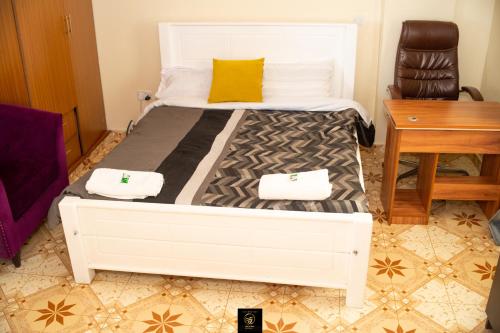 Mountain view apartment at Ahadi flats Netflix,Parking and Internet in Nyeri Mountain view apartment at Ahadi flats Netflix,Parking and Internet in Nyeri