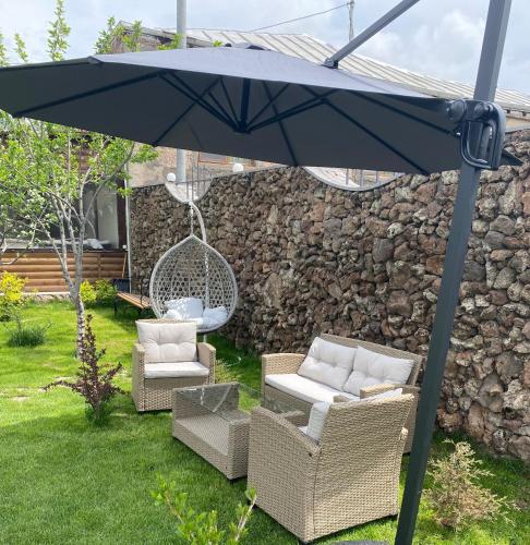 REDROOF country house hotel in Goris REDROOF country house hotel in Goris
