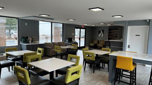 餐飲選擇, Quality Inn Asheville Airport in 弗萊徹(NC) 餐飲選擇, Quality Inn Asheville Airport in 弗萊徹(NC)