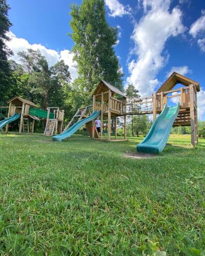 Kert, Abzali Hotel and Restaurant with self check-in in Kadaga Kert, Abzali Hotel and Restaurant with self check-in in Kadaga