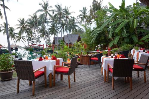 Food and beverages, Kupu Kupu Phangan Beach Villas & Spa by L’Occitane in Ko Pha-ngan Food and beverages, Kupu Kupu Phangan Beach Villas & Spa by L’Occitane in Ko Pha-ngan