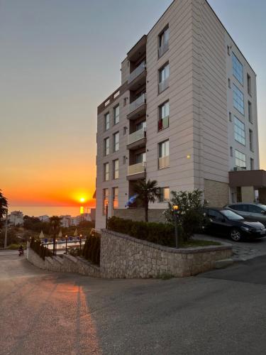 Tampilan eksterior, Lux Hotel M in Bar Tampilan eksterior, Lux Hotel M in Bar