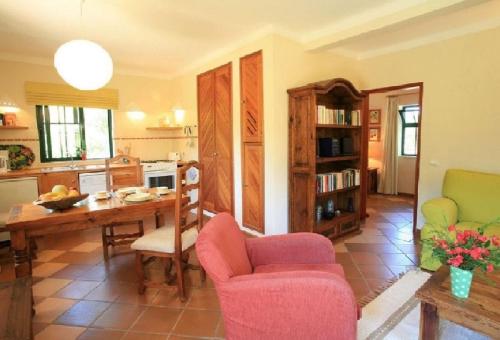 Konyha, A very comfortable and spacious family house in Barao de Sao Joao Konyha, A very comfortable and spacious family house in Barao de Sao Joao