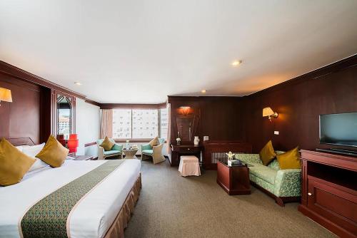 Mountain Beach Resort & Convention Center in Pattaya Mountain Beach Resort & Convention Center in Pattaya
