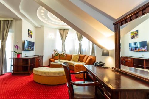 Παροχές, Garni Hotel Royal Crown in Σουμπότιτσα Παροχές, Garni Hotel Royal Crown in Σουμπότιτσα