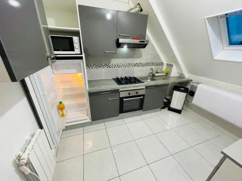 MAGNIFICENT Family Flat Self checkin avb in Garges-les-Gonesse MAGNIFICENT Family Flat Self checkin avb in Garges-les-Gonesse