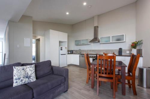 Waverley apartment E-one bedroom, wifi available in ควีนพาร์ค Waverley apartment E-one bedroom, wifi available in ควีนพาร์ค