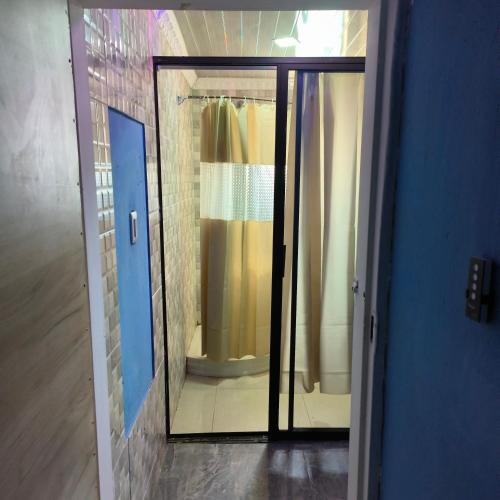 Baño, No 12 in Rustenburg Baño, No 12 in Rustenburg