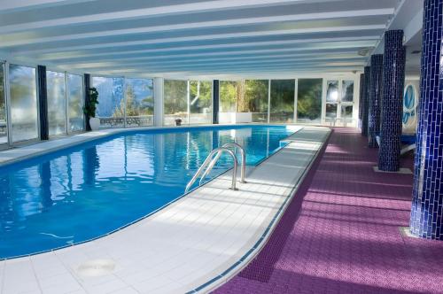 Басейн, Hotel Spa Farandole in Ле Дьоз Альп Басейн, Hotel Spa Farandole in Ле Дьоз Альп