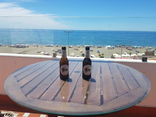 Céntrico ático junto al mar