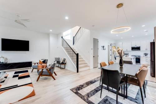 Modern Luxury In The City at Havilah Estates