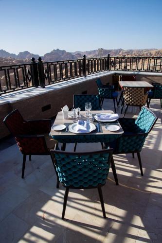 Θέα, Petra Moon Luxury Hotel in Πέτρα Θέα, Petra Moon Luxury Hotel in Πέτρα