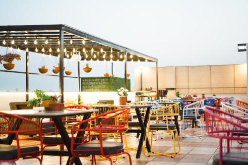 Restoran, The Eleganza in Jhajra Restoran, The Eleganza in Jhajra