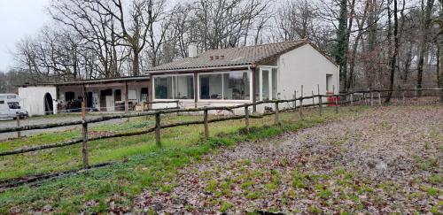 Garden, ferme equestre des abrons in Cancon Garden, ferme equestre des abrons in Cancon