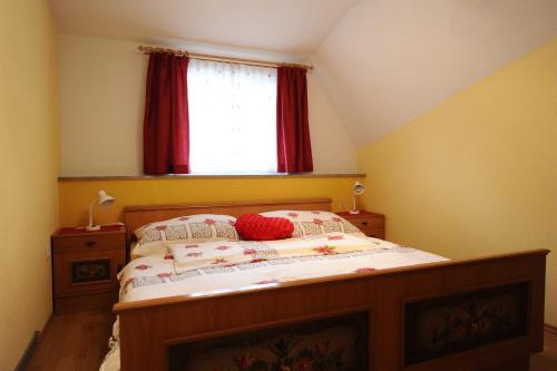 This photo about Fruhstuckspension Lach shared on HyHotel.com