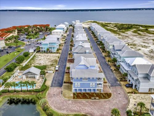 Sea View Play home in Navarre (FL) Sea View Play home in Navarre (FL)