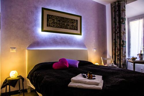 This photo about Caroline Rooms Rome shared on HyHotel.com