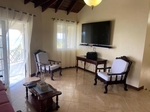 ‘MAYARO’ Private Room with Ocean View in Coles Pasture ‘MAYARO’ Private Room with Ocean View in Coles Pasture
