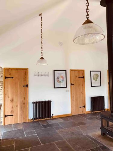 Detached Barn in Tamar Valley, EV charging included in Bere Ferrers Detached Barn in Tamar Valley, EV charging included in Bere Ferrers