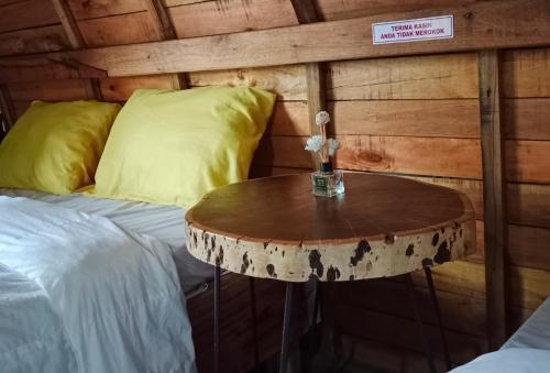 Gunung Bangku glamping Ciwidey near Malela Waterfall (Curug Malela) Gunung Bangku glamping Ciwidey near Malela Waterfall (Curug Malela)