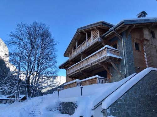 Exterior view, Maika B103 in Morzine City Center Exterior view, Maika B103 in Morzine City Center
