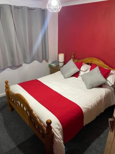 Southway Double Room near Derriford in เอฟฟอร์ด Southway Double Room near Derriford in เอฟฟอร์ด