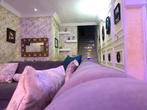 Tastefully furnished 4 bedroom duplex in Ikeja Tastefully furnished 4 bedroom duplex in Ikeja