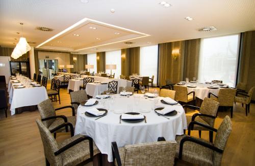Restaurant, Hotel Bahia in Santander Restaurant, Hotel Bahia in Santander